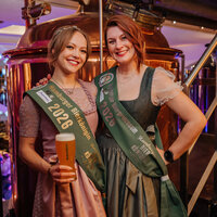 Bierkönigin Nele Schomaker und Bierprinzessin Jessica Pchaiek Bierkönigin Nele Schomaker und Bierprinzessin Jessica Pchaiek